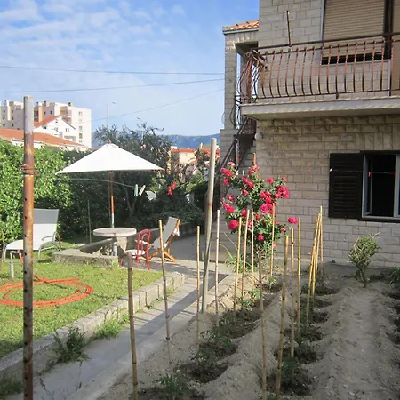 Apartment Boris Split